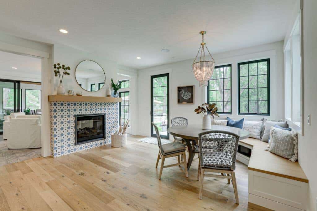 House Tour of a Custom Modern Farmhouse | Down Leah's Lane